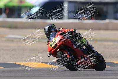 media/Oct-08-2023-CVMA (Sun) [[dbfe88ae3c]]/Race 5 Amateur Supersport Open/